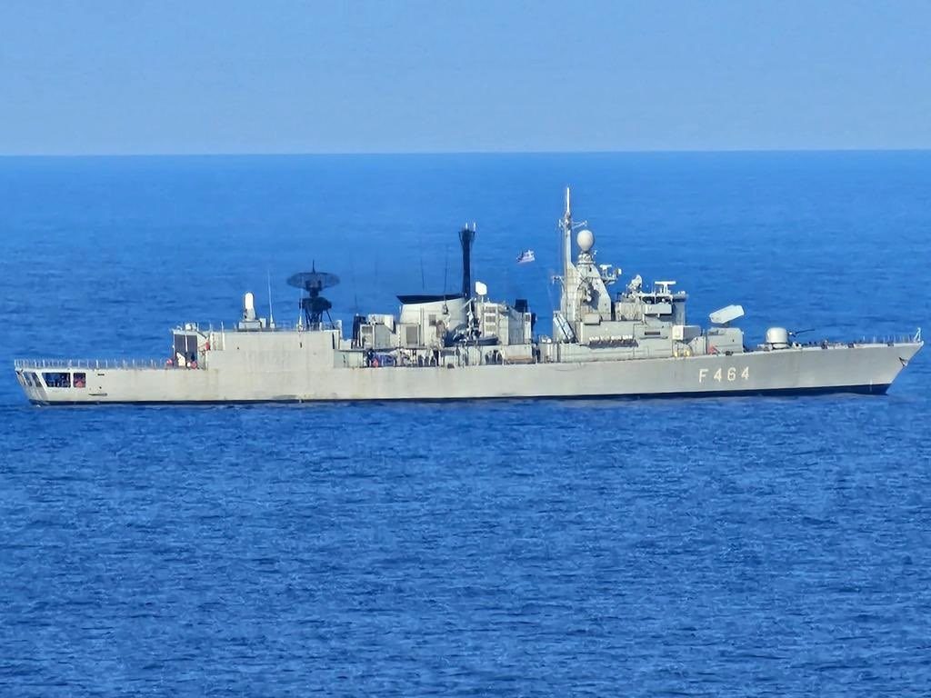 Πύλος: Τα πρώτα πλάνα του BBC από το σημείο των ερευνών