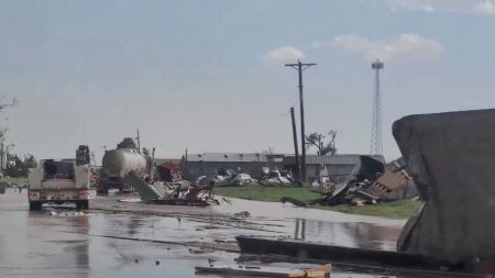 ΗΠΑ: Ανεμοστρόβιλοι πλήττουν το Τέξας – Εκτεταμένες καταστροφές