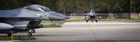 Ουκρανία: Με εμπειρία πολέμου οι πιλότοι που θα εκπαιδευτούν στα F-16