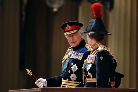 Βασιλιάς Κάρολος: Γιατί γιορτάζει δύο φορές τα γενέθλιά του – Σήμερα η μεγάλη στρατιωτική παρέλαση