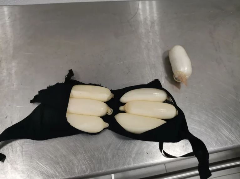 Ελ. Βενιζέλος: Συνελήφθη με κοκαΐνη στο εσώρουχό της