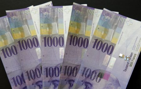 ΠαΣοΚ: Να προστατευθούν οι Έλληνες που έλαβαν δάνει σε ελβετικό φράγκο – Γιατί ασκεί κριτική στον Άρειο Πάγο