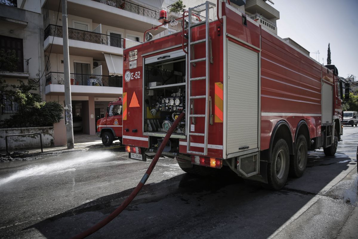 Θεσσαλονίκη: Έκρηξη σε διαμέρισμα – Ξέσπασε φωτιά