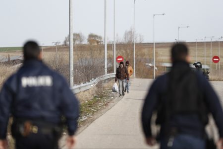 Σουφλί: Σύλληψη τεσσάρων διακινητών για παράνομη μεταφορά 16 μεταναστών