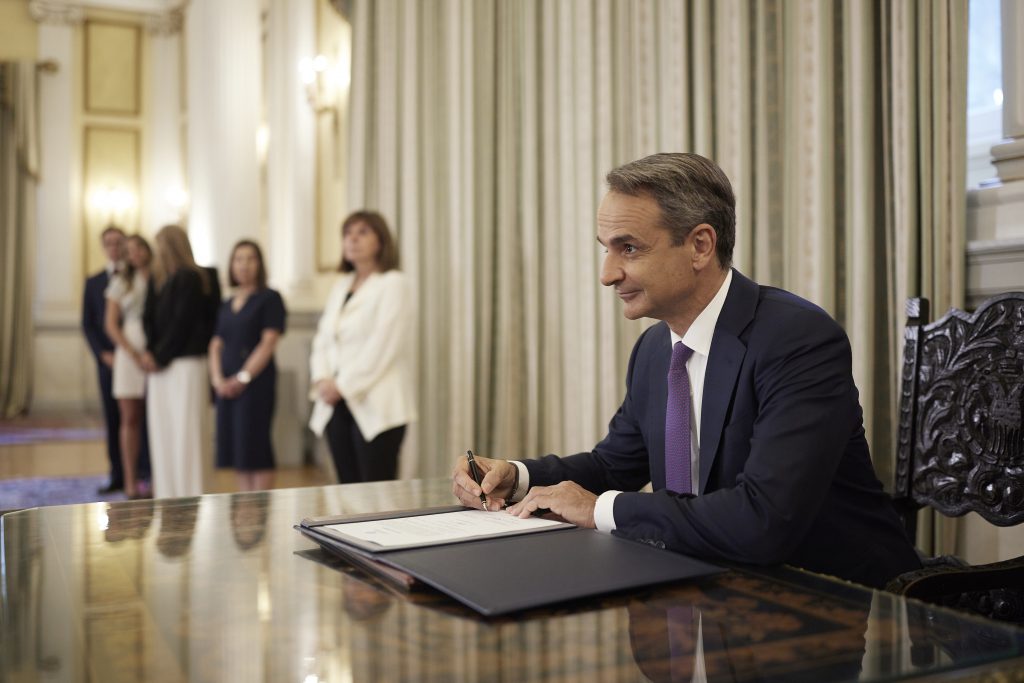 Εκλογές 2023: Η ακτινογραφία των επιλογών Μητσοτάκη – Το ενισχυμένο Μέγαρο Μαξίμου, τα πρόσωπα εμπιστοσύνης, οι νέες ισορροπίες και οι «ειδικές αποστολές»