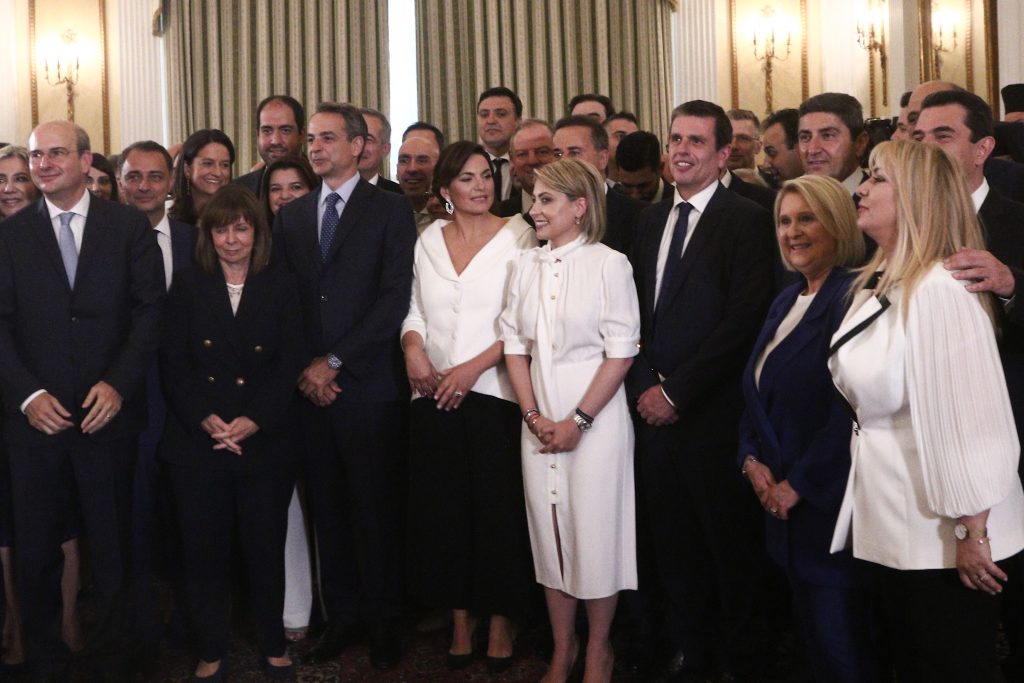 Τι μαρτυρούν οι μπλε φάκελοι