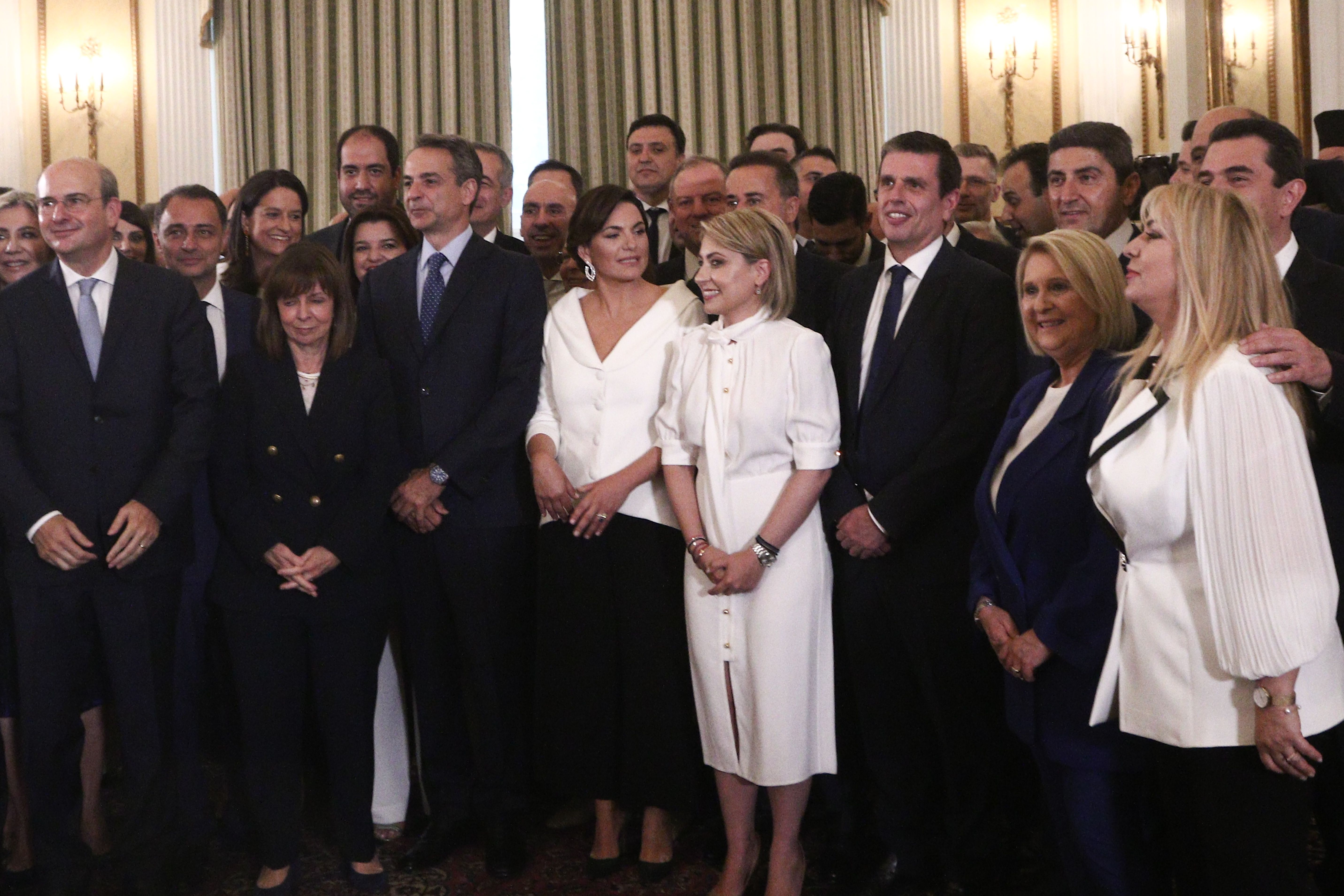 Τι μαρτυρούν οι μπλε φάκελοι