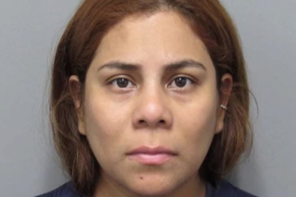 Παράτησε την 16 μηνών κόρη της για να πάει διακοπές και το μωρό πέθανε