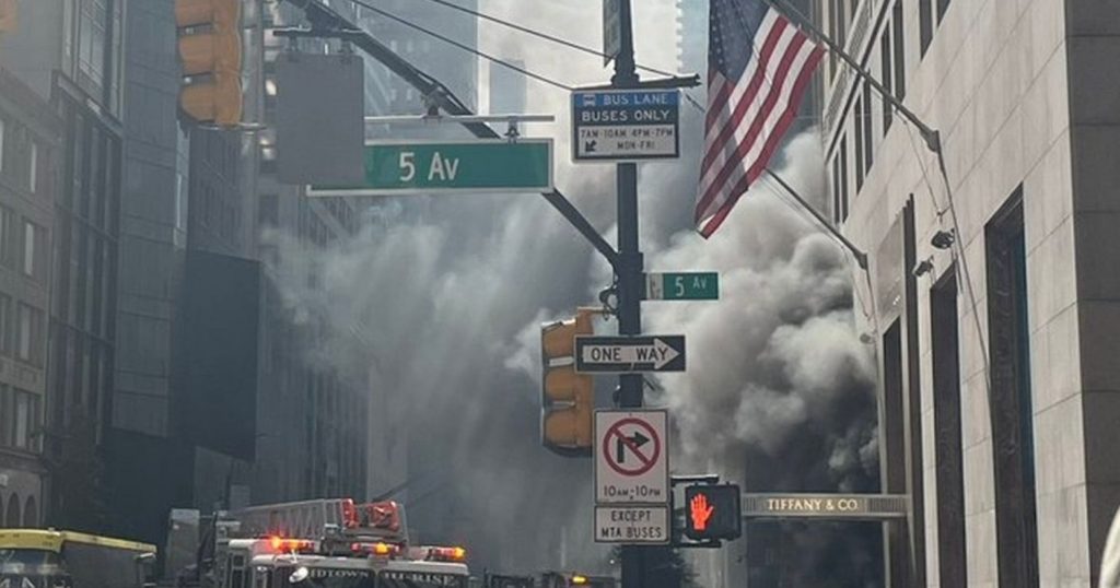 Νέα Υόρκη: Πυρκαγιά στο υπόγειο του εμβληματικού καταστήματος Tiffany