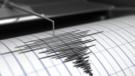 Σεισμός: 4 ρίχτερ ταρακούνησαν Σαντορίνη και Αμοργό
