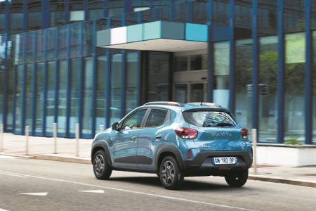 Στην Ελλάδα από 21.118 ευρώ το Dacia Spring Electric 65