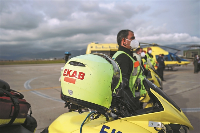 Αμεση βοήθεια χρειάζονται οι διακομιδές