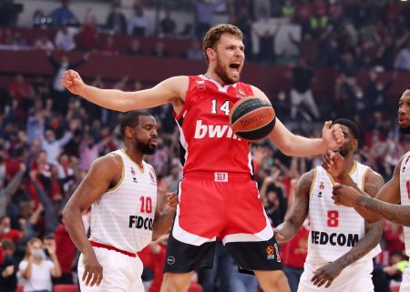 Βεζένκοφ: Στους Σακραμέντο Κινγκς με 20 εκατομμύρια για τρία χρόνια