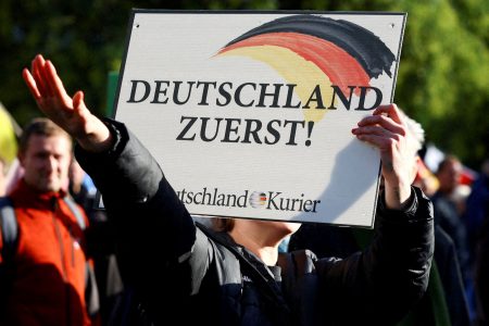 Γερμανία:  To AfD 1% πάνω από το SPD στην πρόθεση ψήφου – Εξέλεξε δήμαρχο