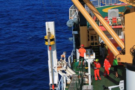 ΕΚΠΑ: Οι θαλάσσιοι γεωκίνδυνοι στο Ιόνιο –  Διεθνής ωκεανογραφική αποστολή