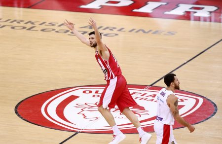 Ως το 2026 στον Ολυμπιακό ο Κώστας Παπανικολάου