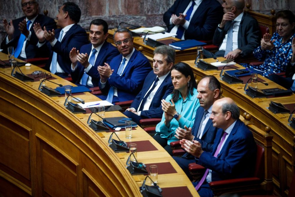 Η ατζέντα της ημέρας: Οι εξαγγελίες Μητσοτάκη – Η ολονύχτια μάχη στο Αλιβέρι – Ο καύσωνας που πλησιάζει