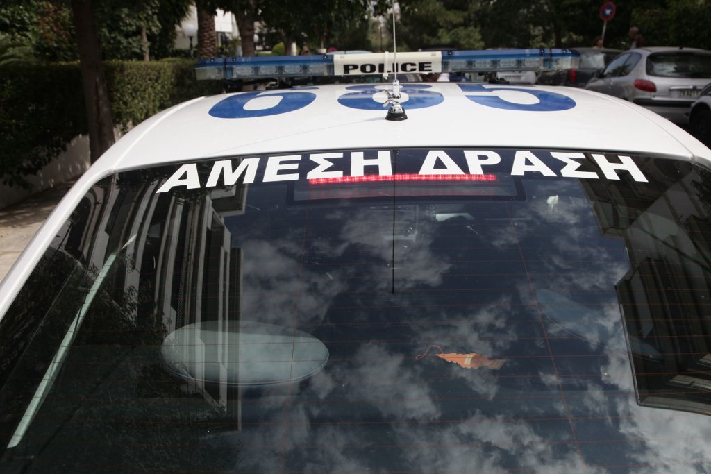 Κερατέα: Εισέβαλαν σπίτι τους, τους έδεσαν και τους λήστεψαν