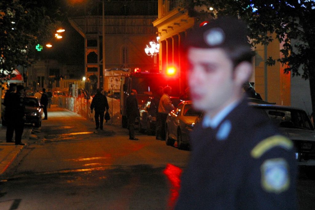 Φωτιά στο παλιό κτήριο του ΙΚΑ στην Πειραιώς