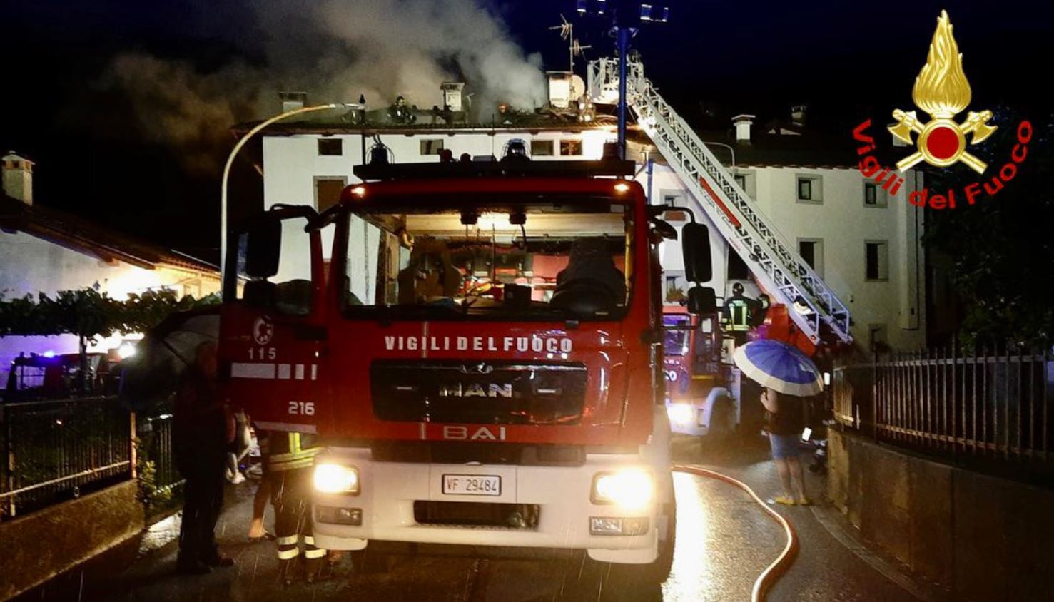 Ιταλία: Φωτιά σε οίκο ευγηρίας στο Μιλάνο – Τουλάχιστον έξι νεκροί, δεκάδες τραυματίες