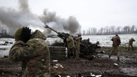 Ουκρανία: Υπόσχεται να χρησιμοποιήσει τις βόμβες διασποράς μόνο στα κατεχόμενα εδάφη
