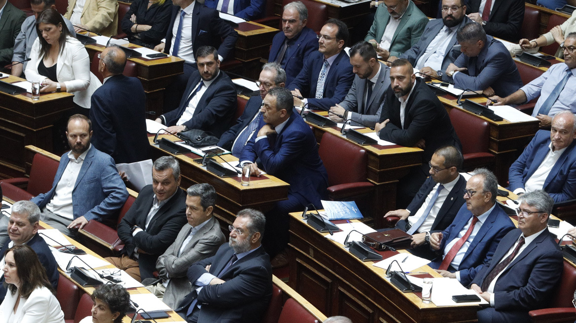 Οι «πόλεμοι» της νέας Βουλής: Ο «νέος ρόλος» Βορίδη, η «ελληναρομαχία» και οι «συγκρούσεις κορυφής»