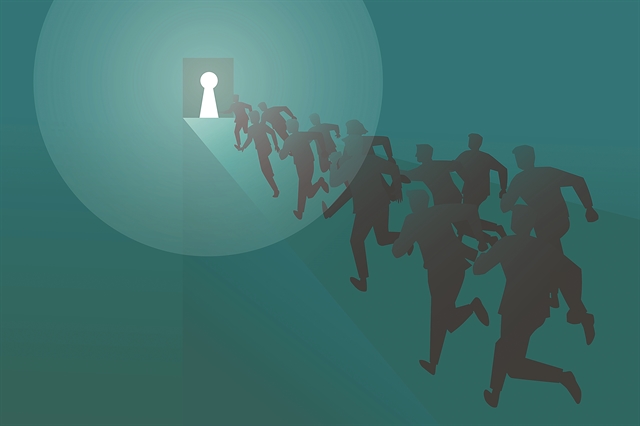 Επιτελικό κράτος και δομική αντιπολίτευση