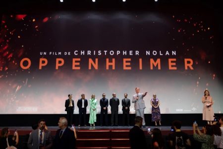 Οppenheimer: Εντυπωσιακή πρεμιέρα στο Παρίσι για τη νέα ταινία του Nolan