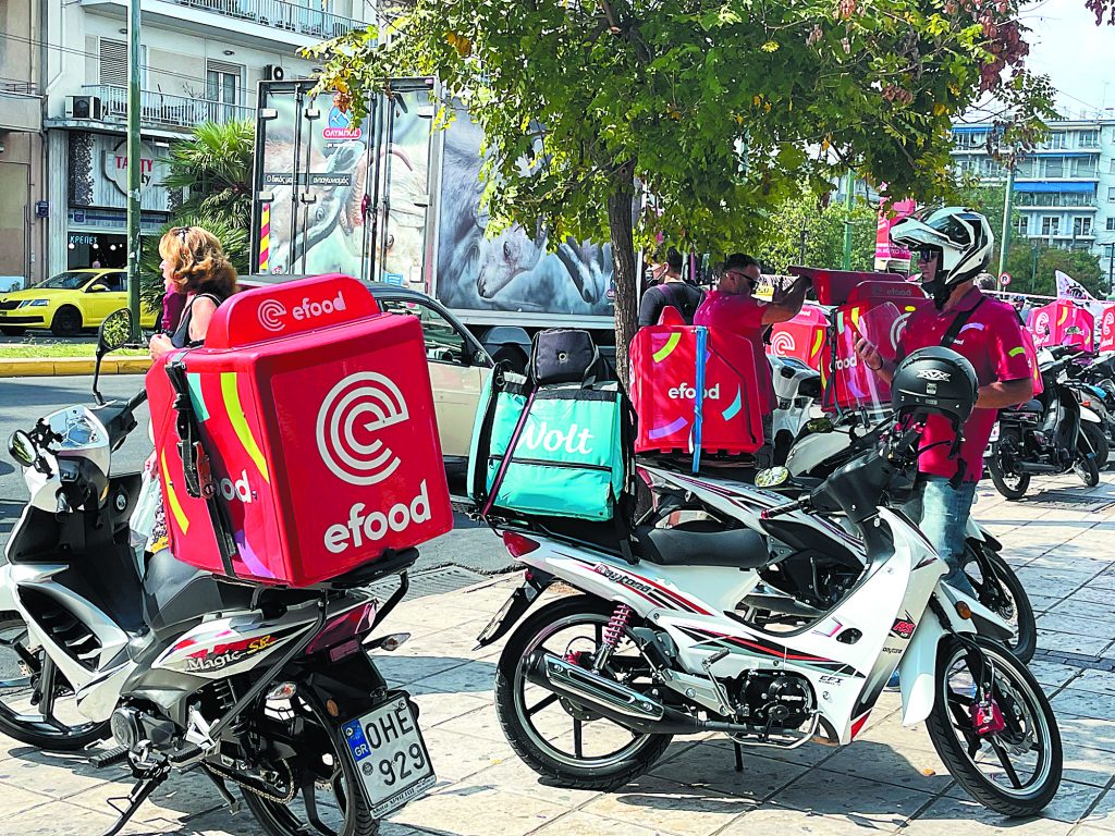 Καύσωνας Κλέων – Γεωργιάδης: «Θα ξεβολευτούμε λίγο αλλά όλοι συμφωνούμε για τη διακοπή των delivery 12 με 5 μμ»