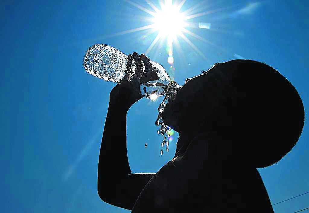 Καύσωνας: Καλοκαίρι πλανητικού πυρετού