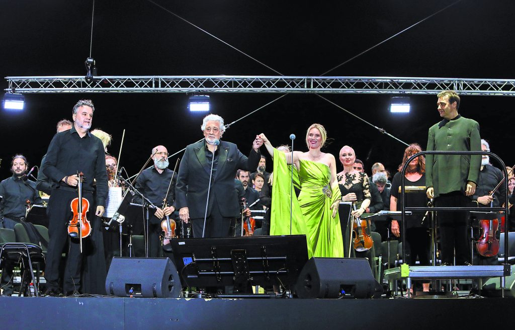 Βέρντι, Μότσαρτ, άρωμα Κάλλας και… Βελάσκες