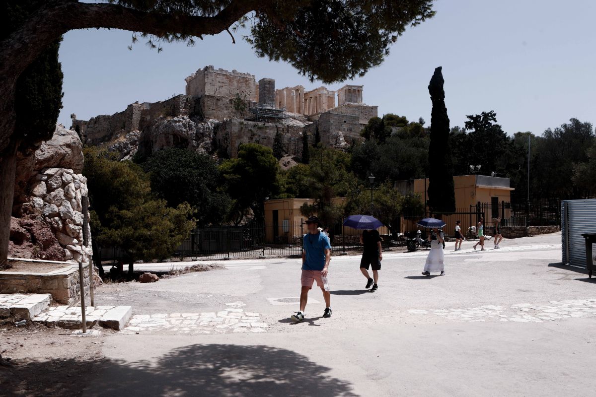 Καιρός: Έως 37 βαθμούς στην Αττική – Από την Πέμπτη τα δύσκολα