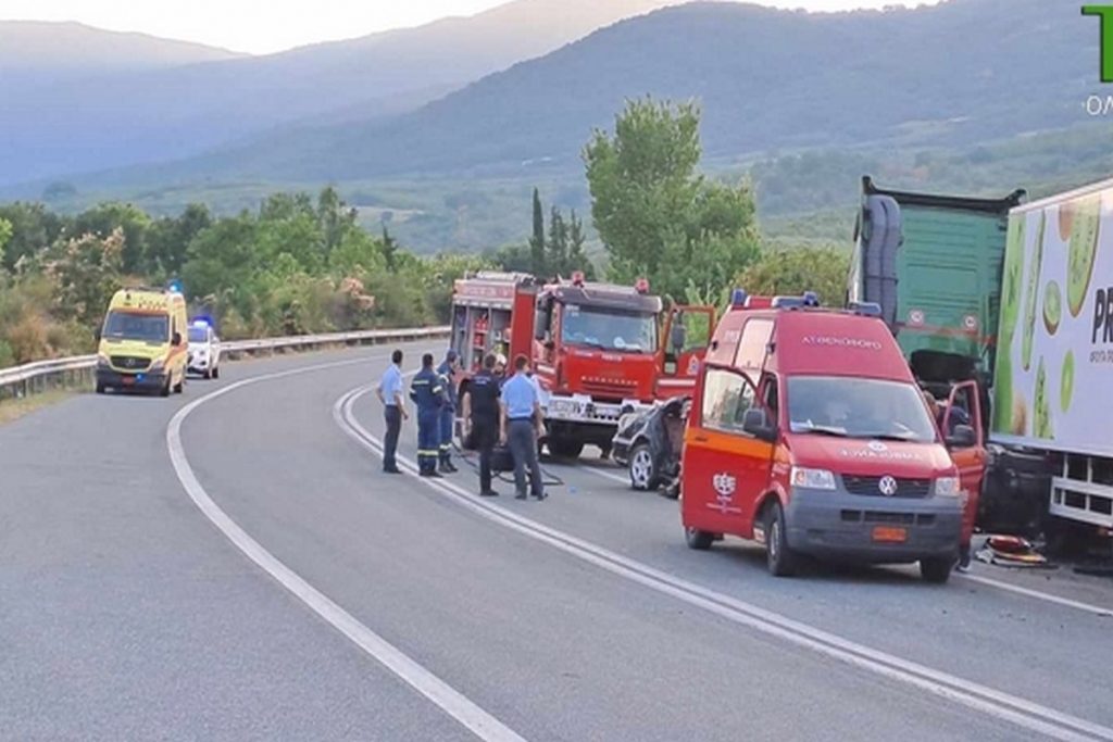 Έδεσσα: Πέντε νεκροί σε τροχαίο – Άμορφη μάζα το αυτοκίνητο