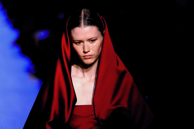 Μίσει τον πλησίον σου!