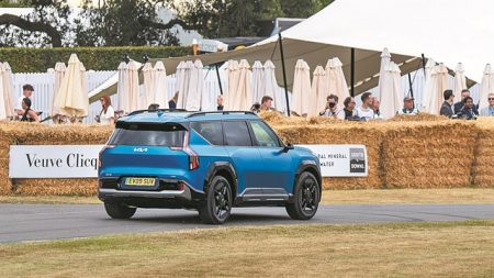 Πρεμιέρα στο Goodwood για το Kia EV9
