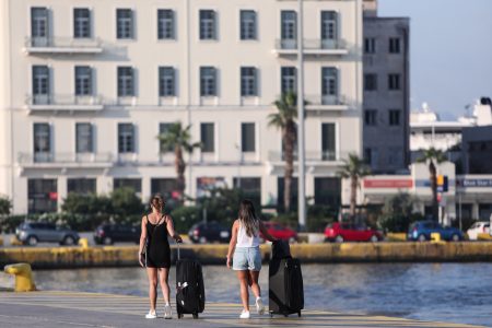 ΕΛΣΤΑΤ: Ο τουρισμός των Ελλήνων για το 2022 – Η ταξιδιωτική συμπεριφορά τους