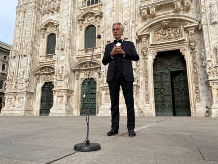 Andrea Bocelli : Κάποιες σκέψεις για τον ιταλό τενόρο