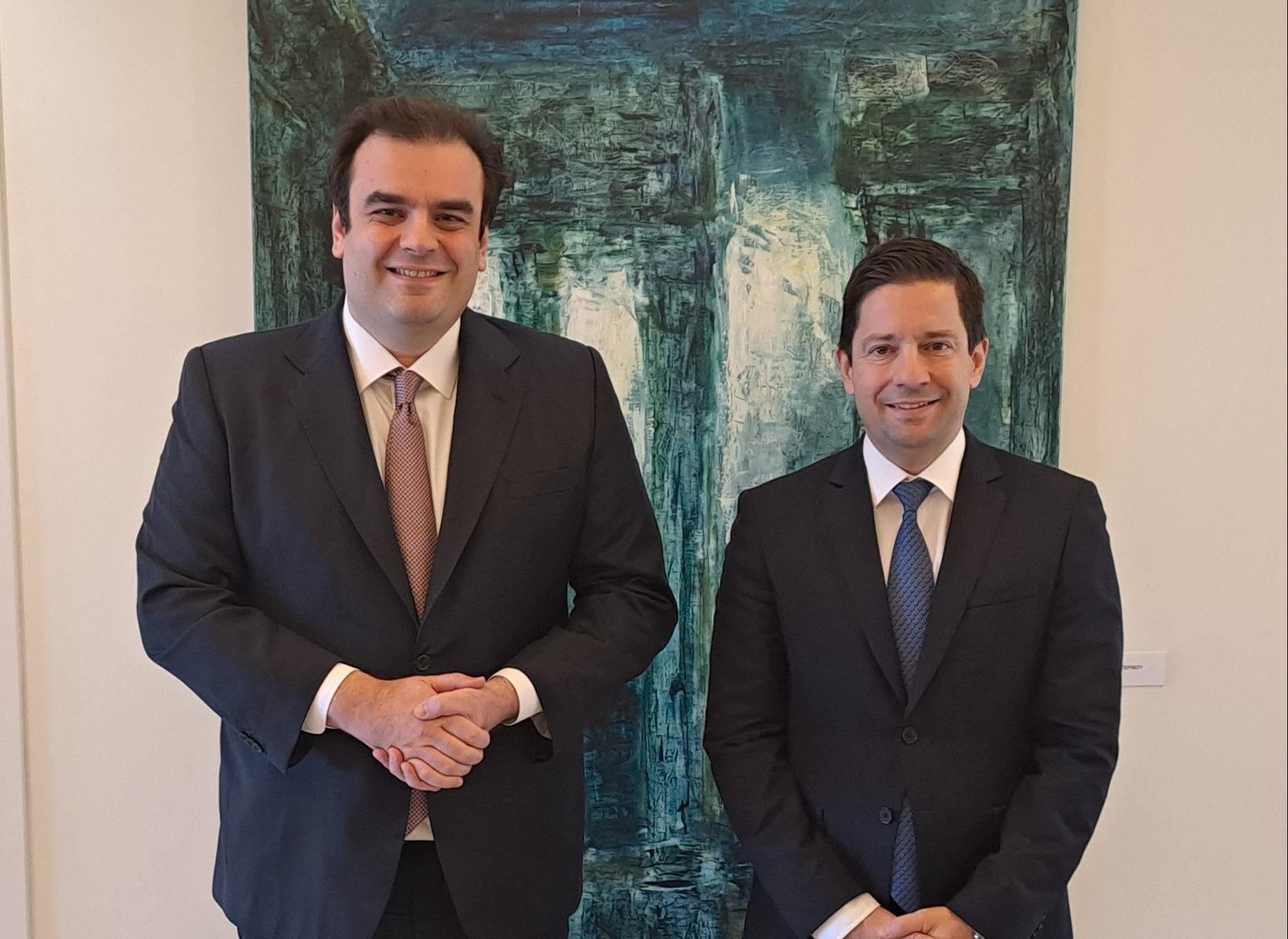 Συνάντηση με τον νέο πρύτανη του ΕΚΠΑ είχε ο υπουργός Παιδείας