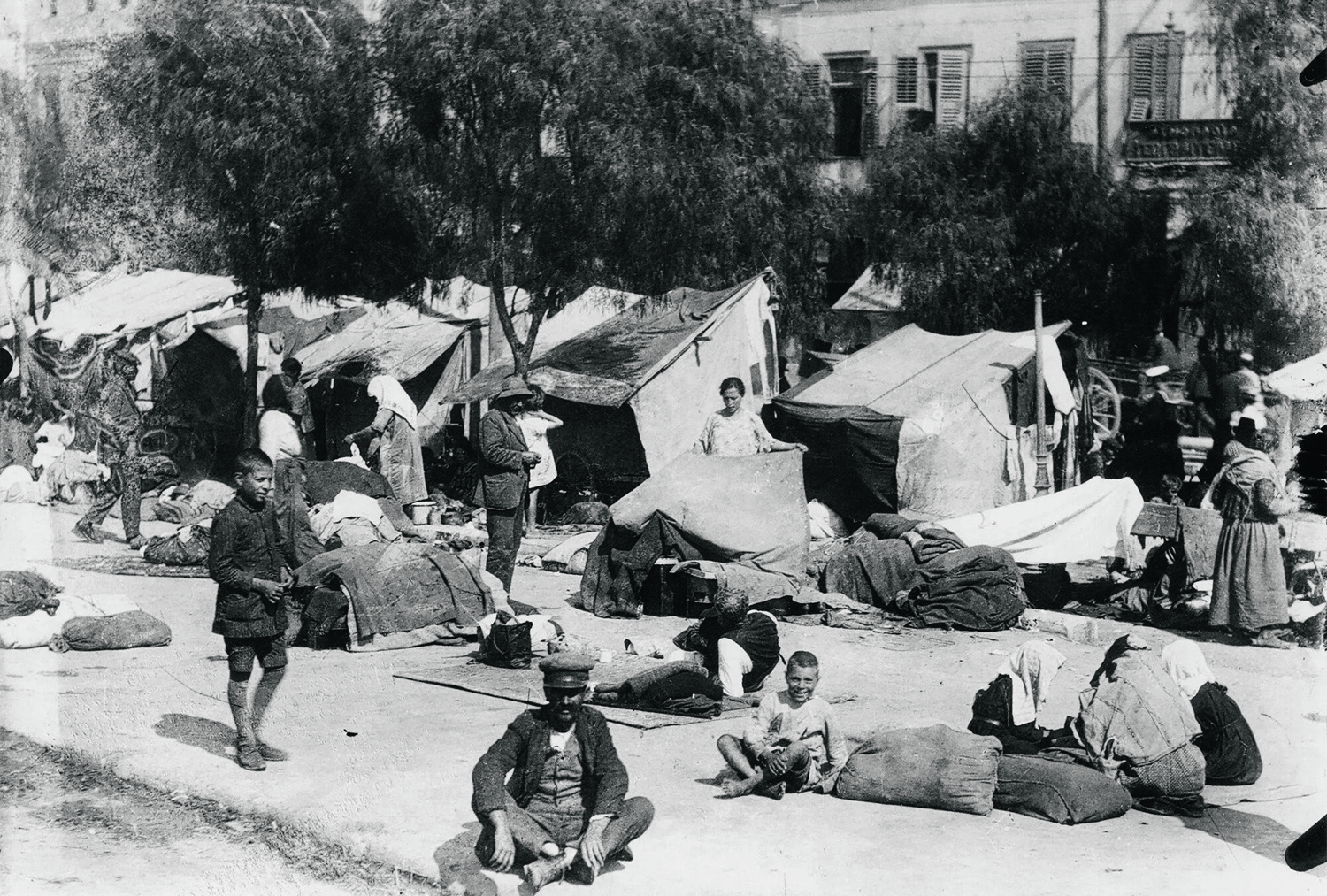 Μάνα πατρίδα, κακιά μητριά: Ενα μυθιστόρημα για το 1922