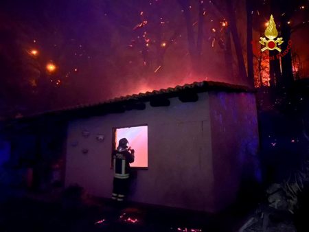 Ιταλία: Επτά νεκροί από πυρκαγιές και καταιγίδες το τελευταίο 48ωρο