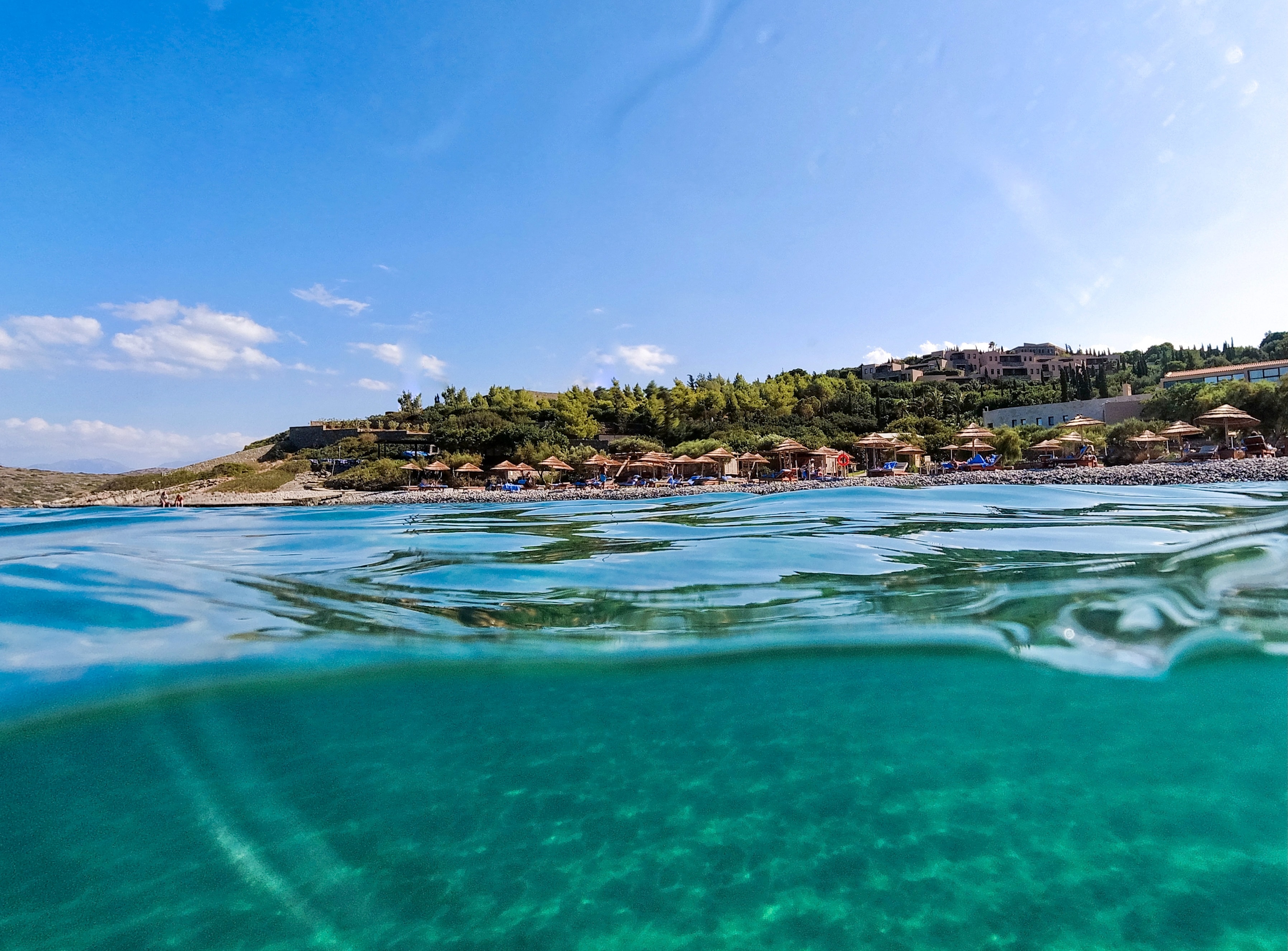 Το τσίρκο των ελληνικών ακτών