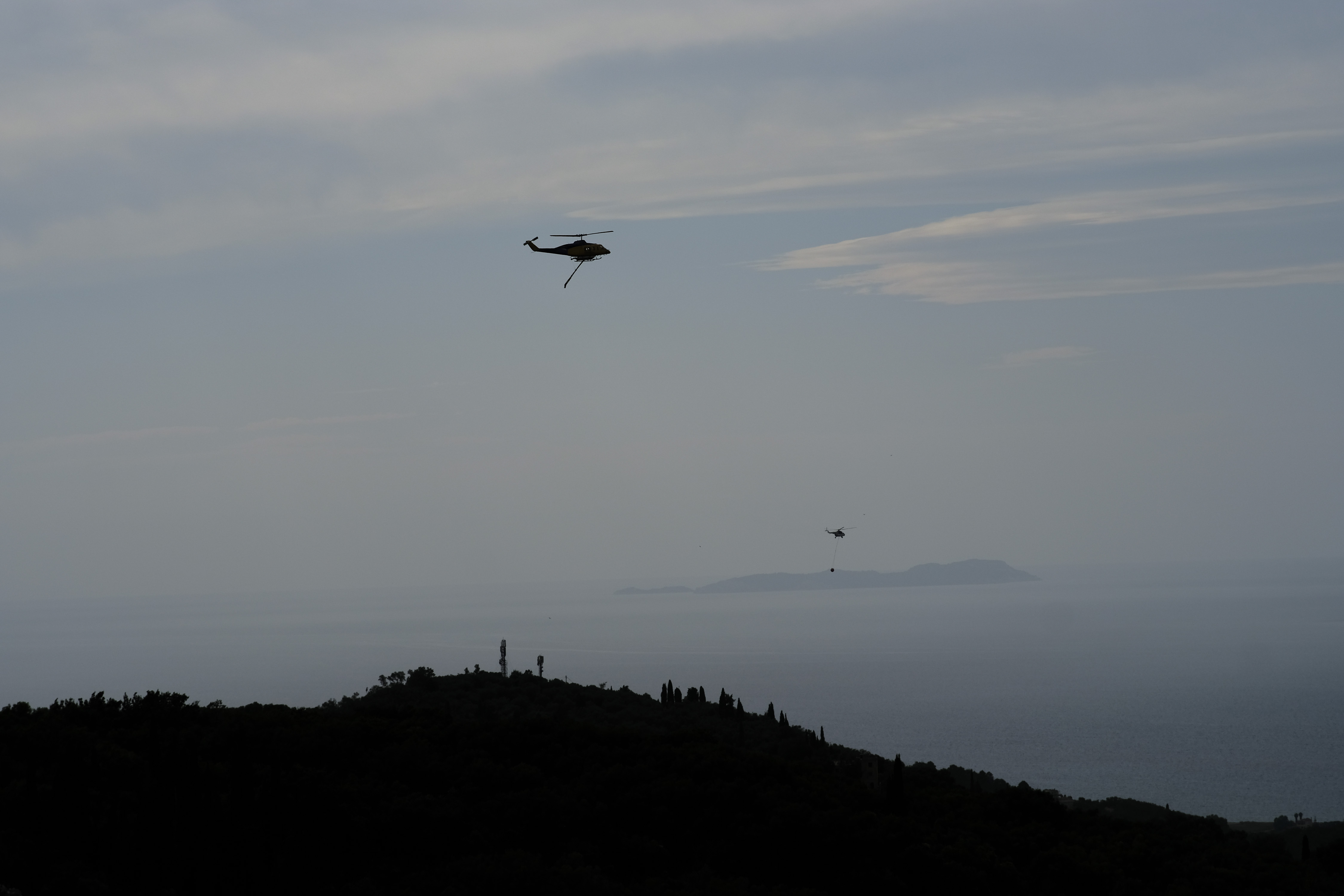 Φωτιά στη Φθιώτιδα: Μήνυμα 112 για εκκένωση της Κάτω Τιθορέας