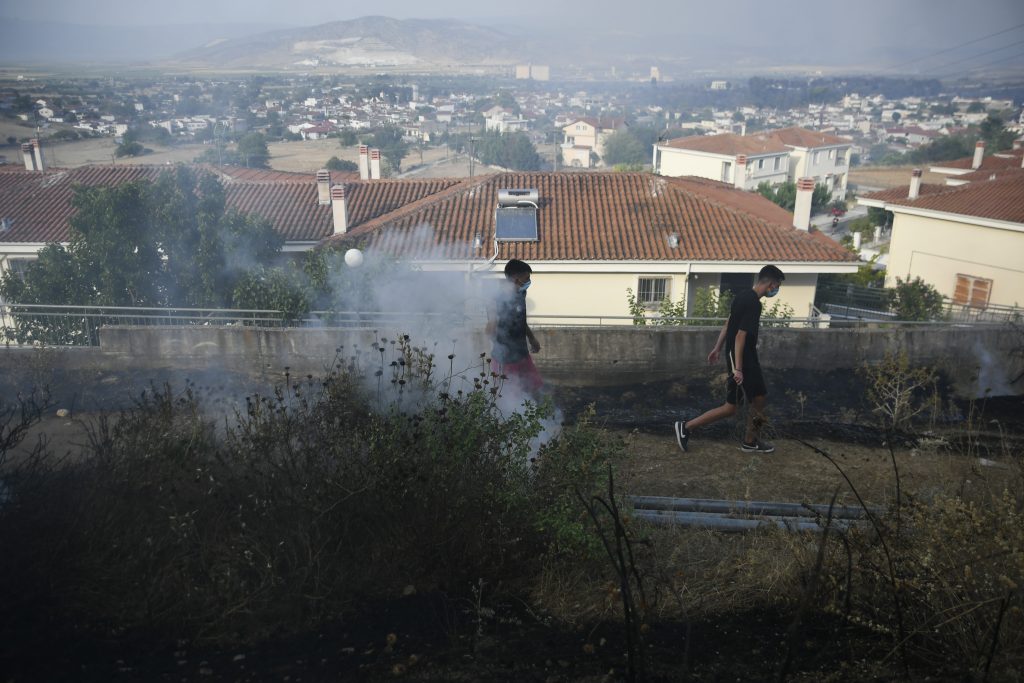 Φωτιά Βόλος – Βελεστίνο: Ήχησε το 112 για έξι χωριά