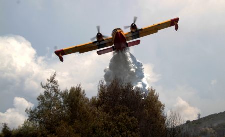 ΕΕ: Έχει στείλει 9 πυροσβεστικά αεροσκάφη στην Ελλάδα