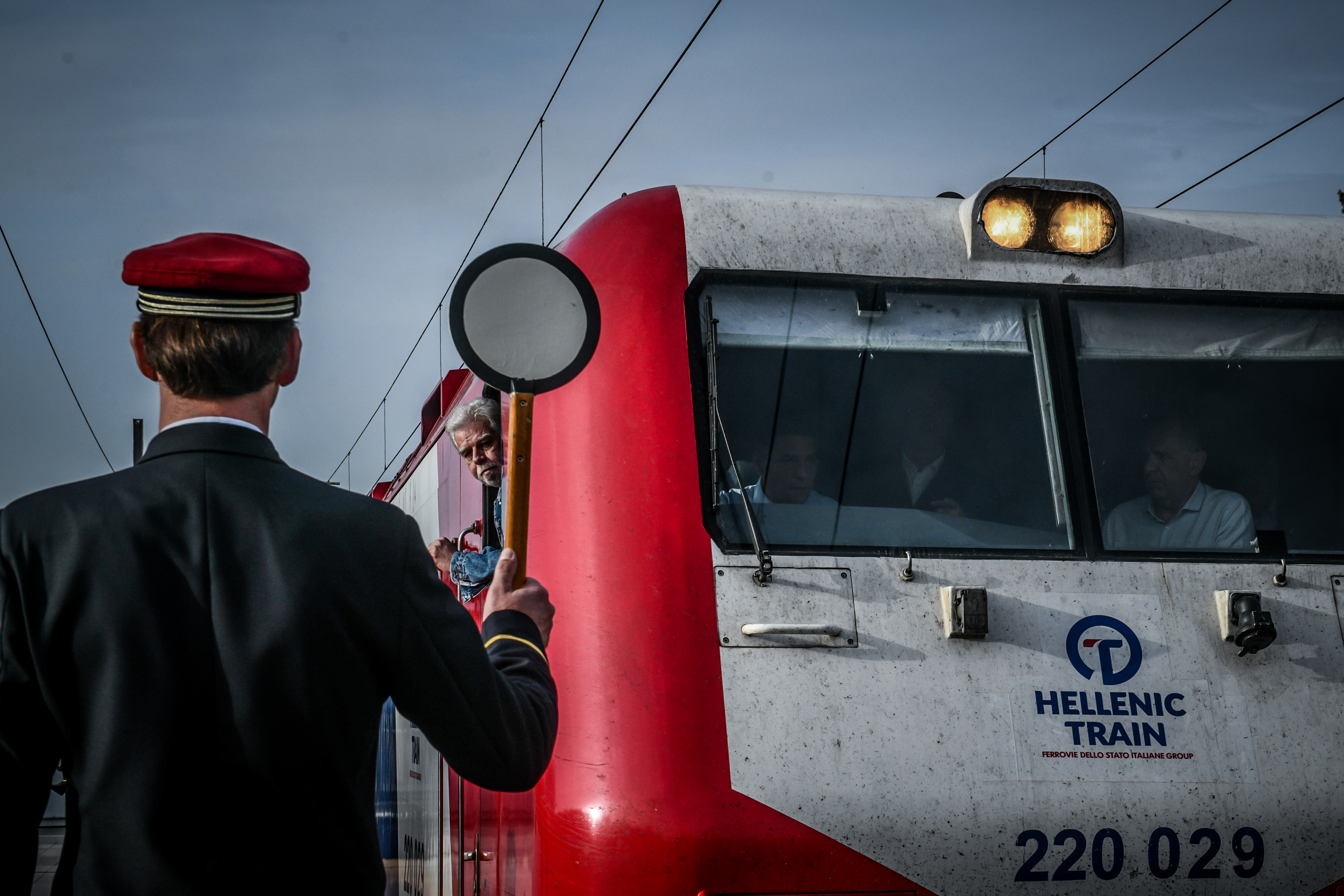 Hellenic Train: Αλλαγές σε δρομολόγια τρένων λόγω της φωτιάς στο Βόλο