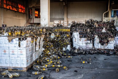 Αποστολάκης: Τα τρία ερωτήματα για τις εκρήξεις στην αποθήκη πυρομαχικών