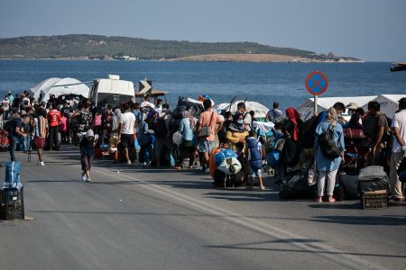 Εξαρθρώθηκε μεγάλο δίκτυο διακίνησης μεταναστών – Εμπλοκή ΜΚΟ στην υπόθεση