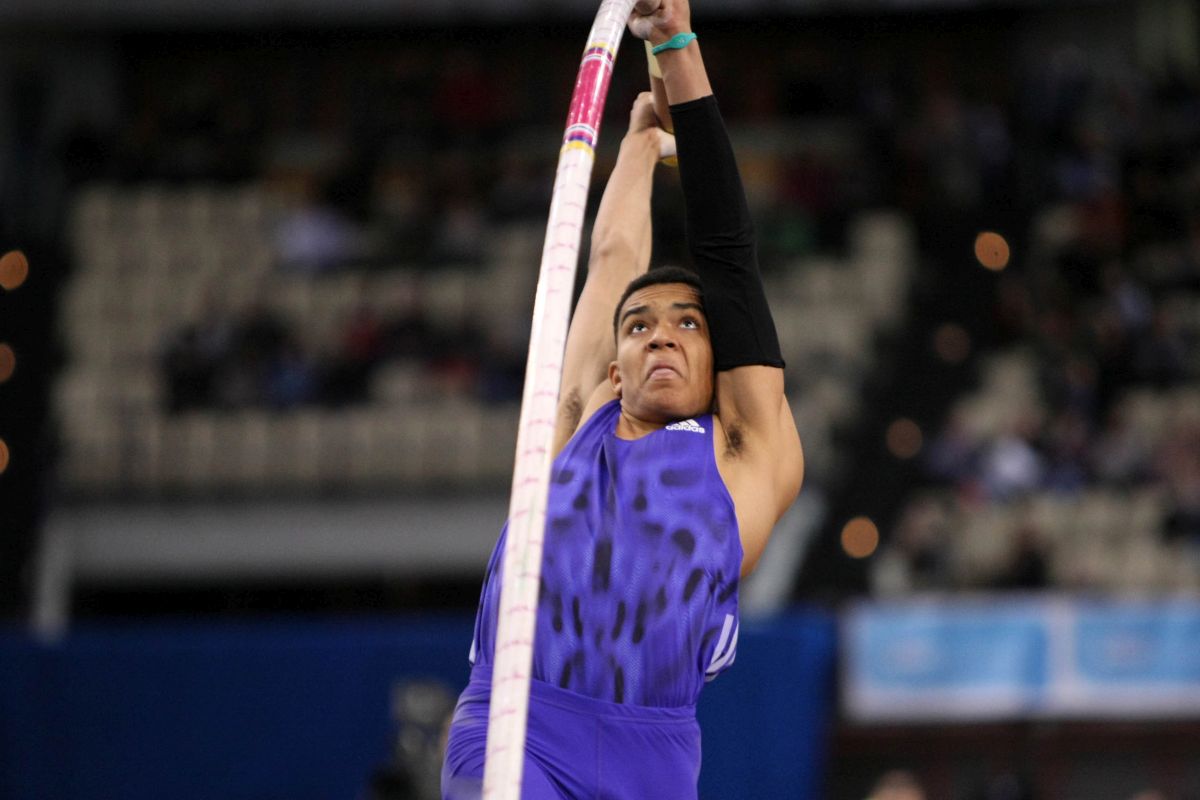 Εμμανουήλ Καραλής: Έσπασε το κοντάρι την ώρα που πήδαγε στα 5,65 μέτρα