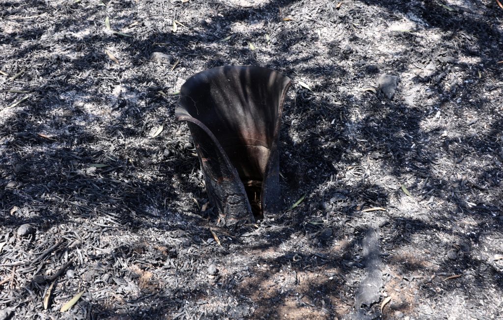 Νέα Αγχίαλος: Μαζεύουν θραύσματα από τις βόμβες – Θέμα χρόνου το πόρισμα για τις εκρήξεις