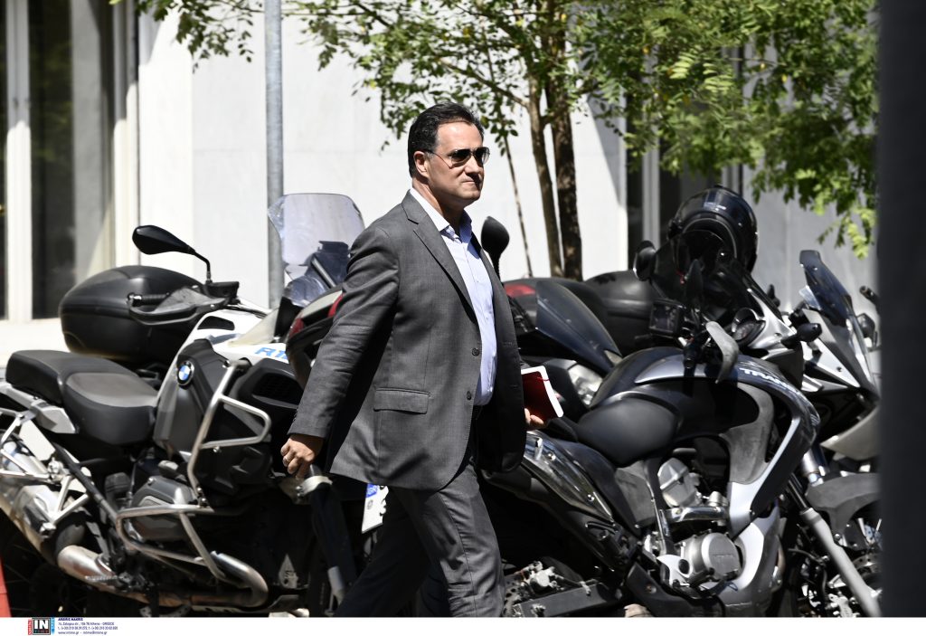 «Μαύρη» εργασία: Αυξάνεται στα 10.500 ευρώ το πρόστιμο – «Σαφάρι» επιθεωρητών με tablet